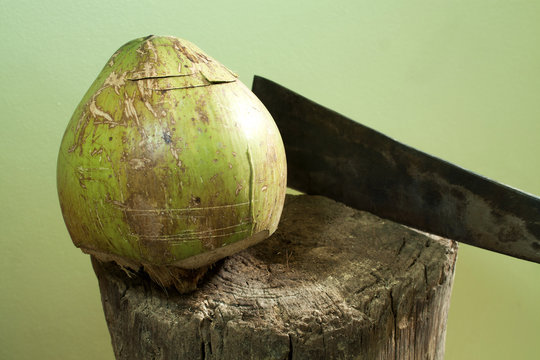 coconut peeling