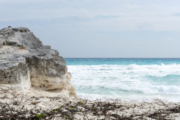 Fototapeta na wymiar A view of the ocean in Cancun beach on the Yucatan, Mexico.