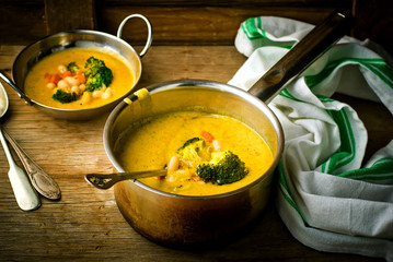 vegetable haricot and broccoli soup