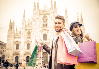 Fototapeta premium Para na zakupy w Mediolanie