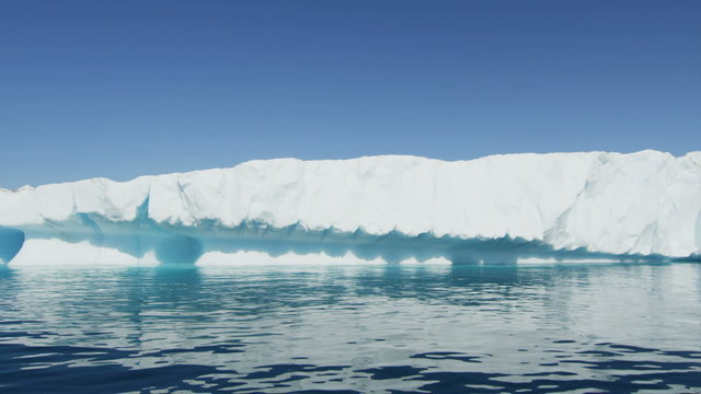 Ilulissat sunlight Icefjord Disko Bay UNESCO site arctic glacier 