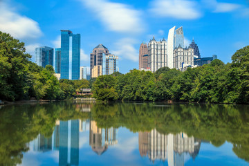 Skyline and reflections of midtown Atlanta, Georgia - obrazy, fototapety, plakaty