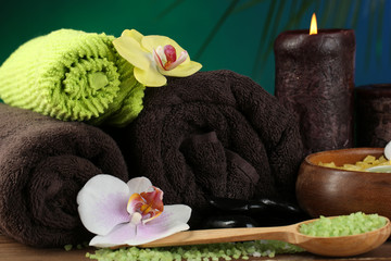 Obraz na płótnie Canvas Spa treatments with orchid flowers
