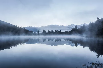 Papier Peint photo Nouvelle-Zélande Beaux reflets des Alpes du Sud au lac Matheson