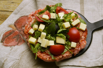 Pizza with fleisch y formaggio