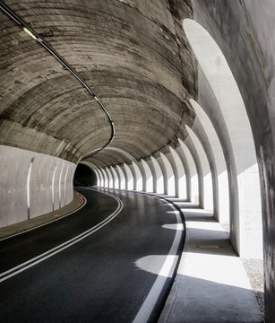 Fototapeta road tunnel