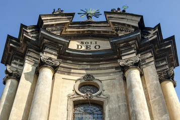 Fototapeta na wymiar Dominican cathedral in Lviv 2