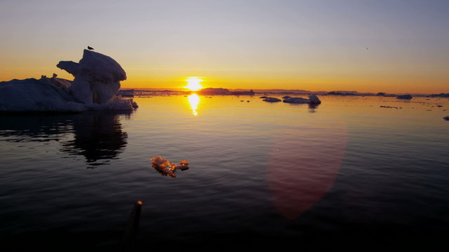 Ilulissat sunset Icefjord Disko Bay UNESCO site arctic glacier 
