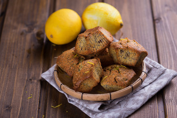 Muffins with lemon