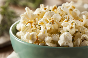Homemade Rosemary Herb and Cheese Popcorn