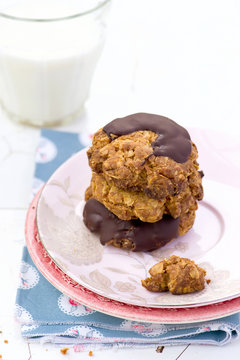 oatmeal cookies with chocolate