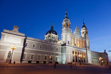 Fototapeta na wymiar Santa Maria la Real de La Almudena- Cathedral in Madrid, Spain