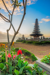 Lake Temple Bali Blue Dawn Sky - Pura Ulun Danu Bratan