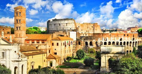 Obraz na płótnie Canvas beautiful antique Rome