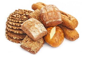 Vollkornbrot und Körnerbrötchen