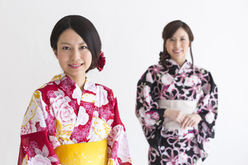 和装 浴衣姿の女性二人