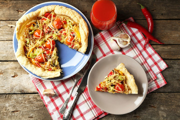 Vegetable pie with paprika, tomatoes and cheese