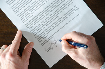 Contract signature