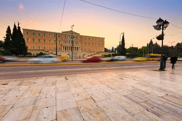 Fotobehang Building of Greek parliament in Syntagma square, Athens. © milangonda