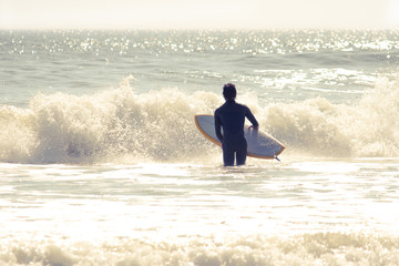 Fototapeta na wymiar Surfer