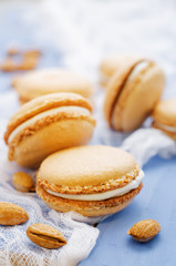 macaron with cream cheese