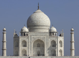 Fototapeta na wymiar Taj Mahal Palace in Agra