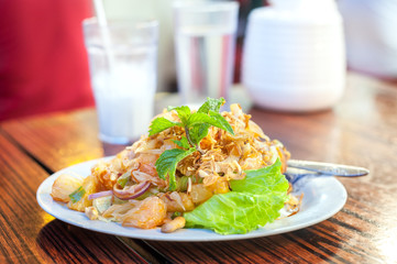 Thai pomelo salad