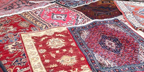 sale of fine Oriental rugs hand knotted