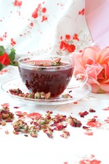 Rose petals tea