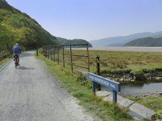 Mawddach cycle and hiking trail between barmouth and Dolgellau a