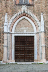 Fototapeta na wymiar Entrance to Basilica dei Frari