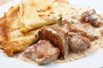 pancakes with meat
