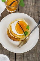 Pancakes with yoghurt and apricots