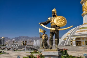 Fotobehang Monument of independence in Ashgabat © michalknitl