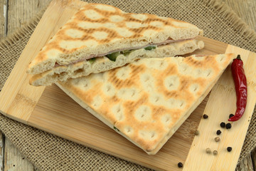 sandwich trinagle