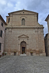 Fototapeta na wymiar Castelli di Piticchio, Arcevia, Chiesa di San Sebastiano 