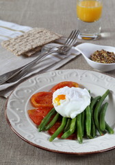 Nice breakfast: tomatoes, green beans and poached egg