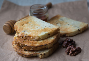Toasts and honey