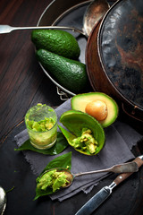 avacado  © karepa