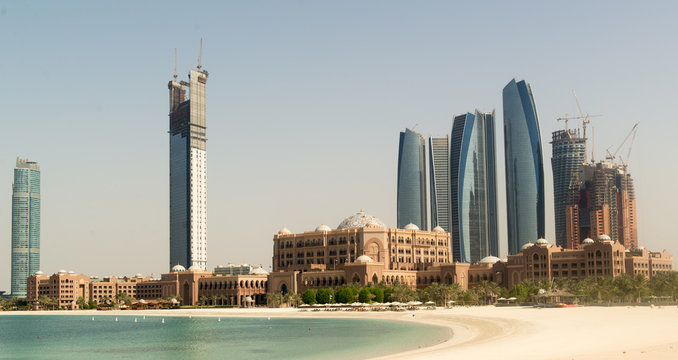 Abu Dhabi skyline under construction