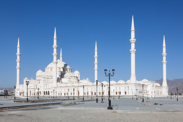 Naklejka premium Sheikh Zayed Grand Mosque in Fujairah, UAE