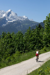Fototapeta na wymiar Mountainbiken Wetterstein
