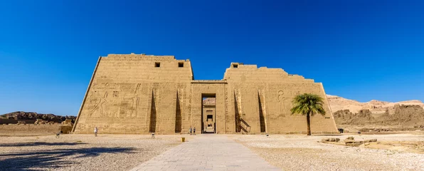 Foto op Plexiglas The mortuary Temple of Ramses III near Luxor in Egypt © Leonid Andronov