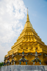Fototapeta na wymiar Wat Thai