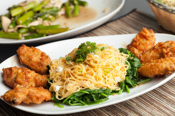 Chicken Wings with Noodles and Spinach