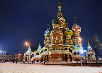 Obraz premium St. Basil's Cathedral in winter (snow storm), Russia