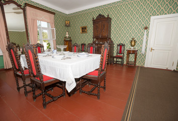 Fototapeta na wymiar interior of the house-museum of FM Dostoevsky, dining Room