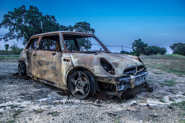 auto bruciata
