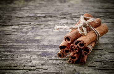 Cinnamon sticks