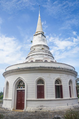 Fototapeta premium White old building